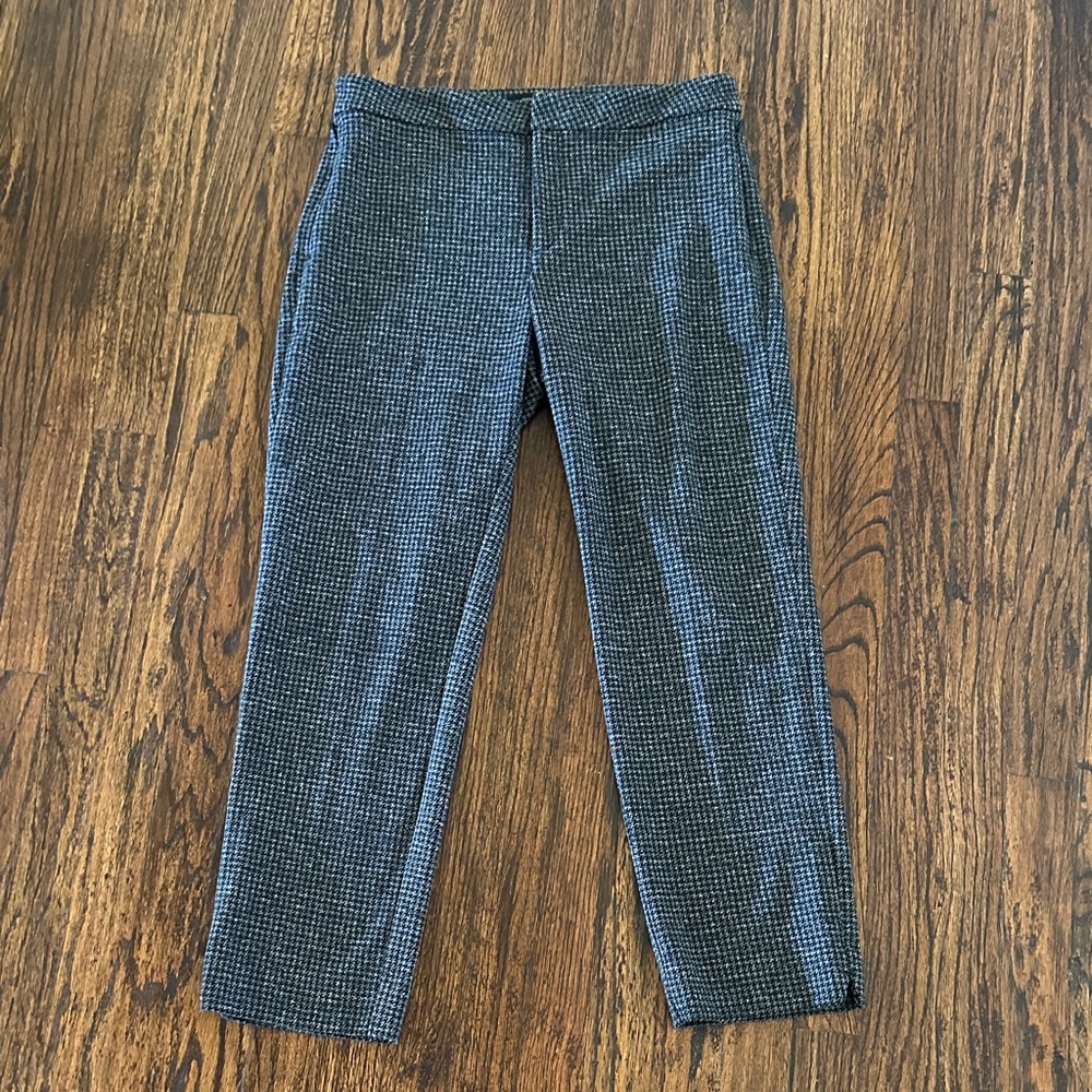 Banana Republic Women’s Black and Gray Patterned Dress Pants